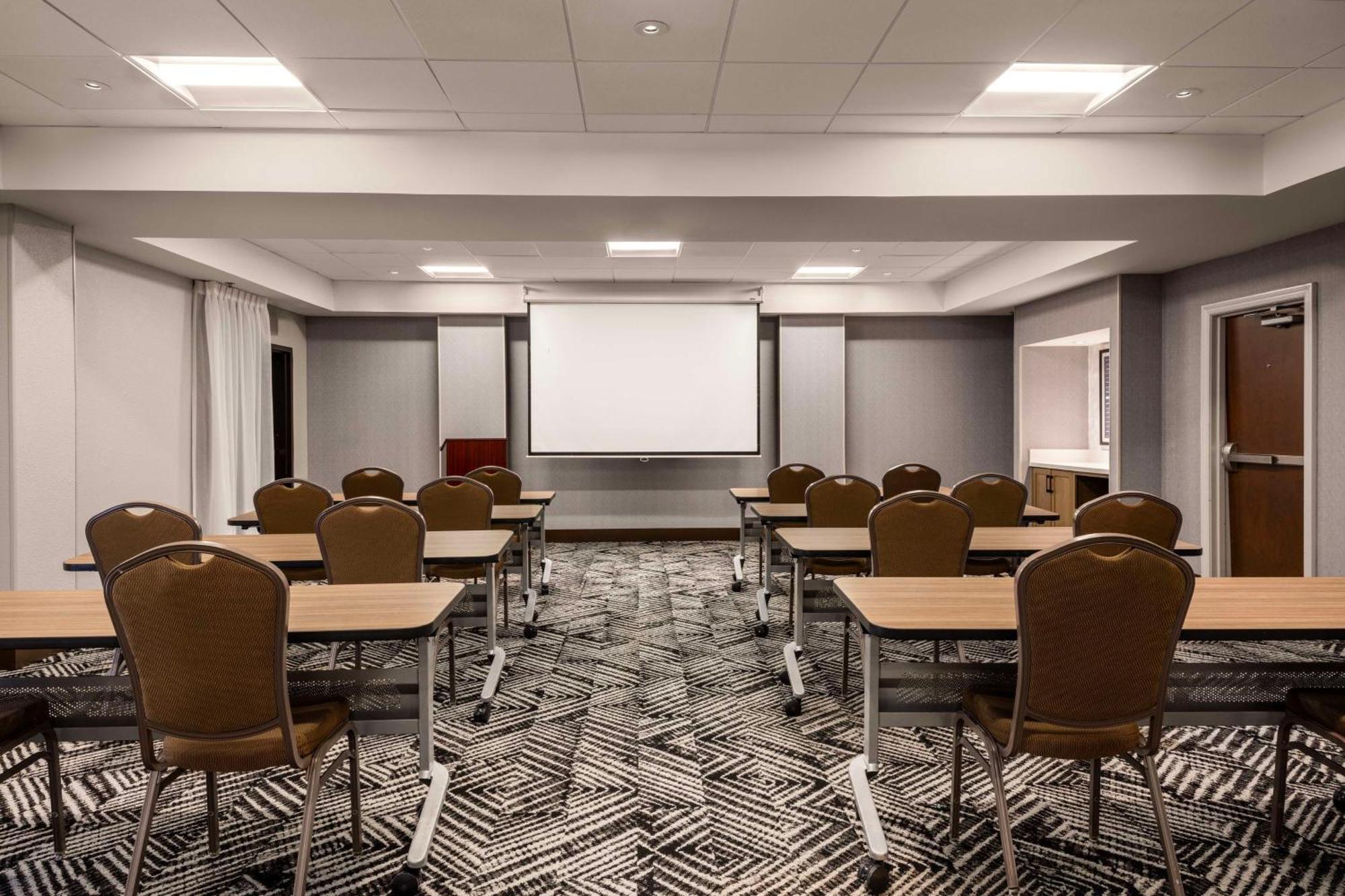 Hyatt Place Mt. Laurel Маунт-Лорел Экстерьер фото