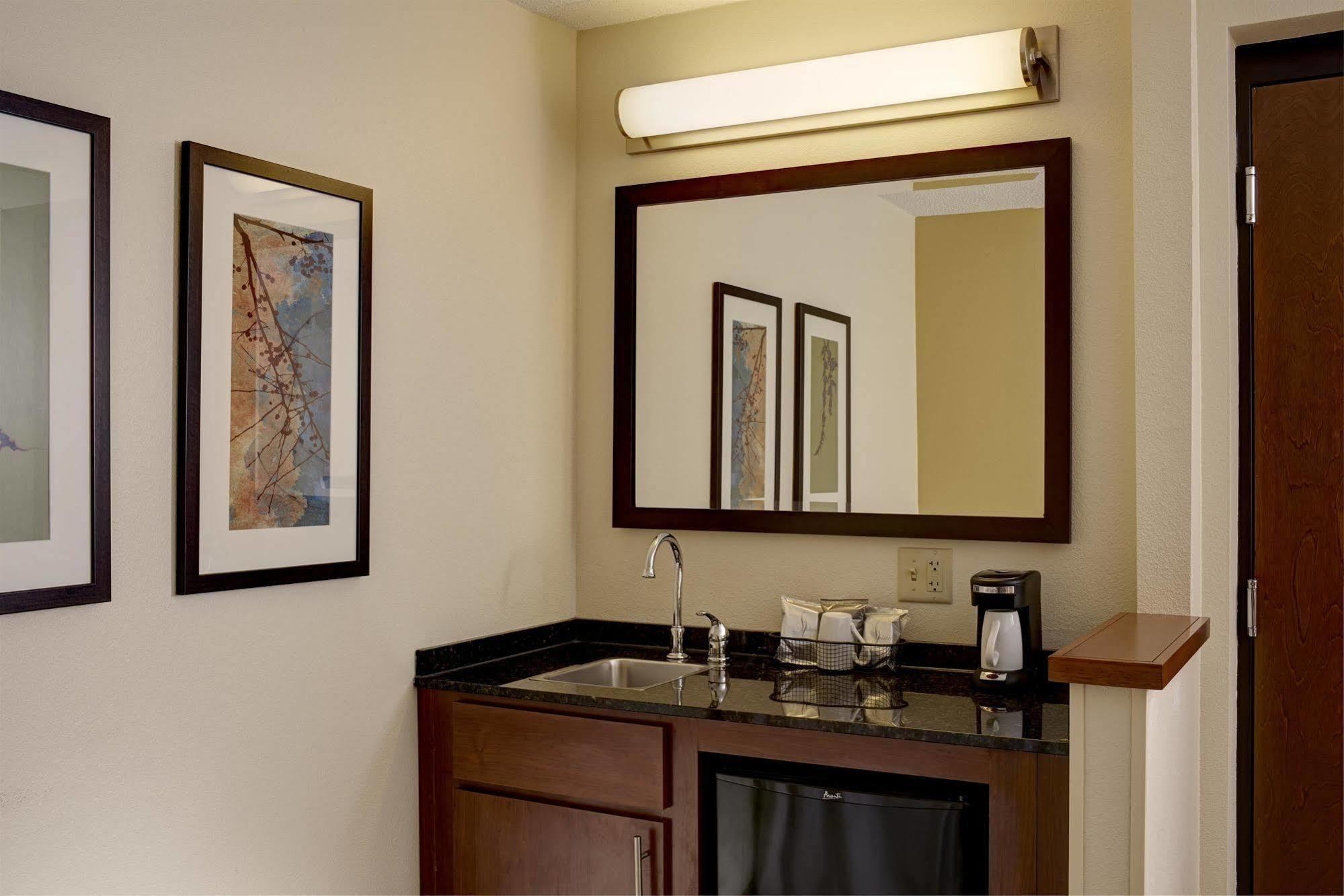 Hyatt Place Mt. Laurel Маунт-Лорел Экстерьер фото