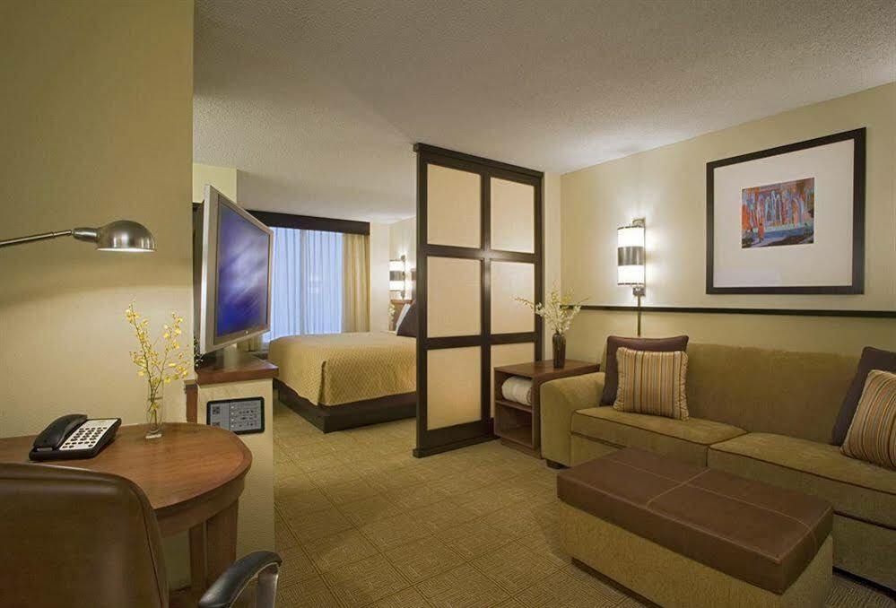 Hyatt Place Mt. Laurel Маунт-Лорел Экстерьер фото